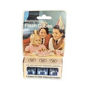 New Westinghouse Flash Cubes Bulbs 3 With 12 Flashes Vintage Camera NOS Pictures